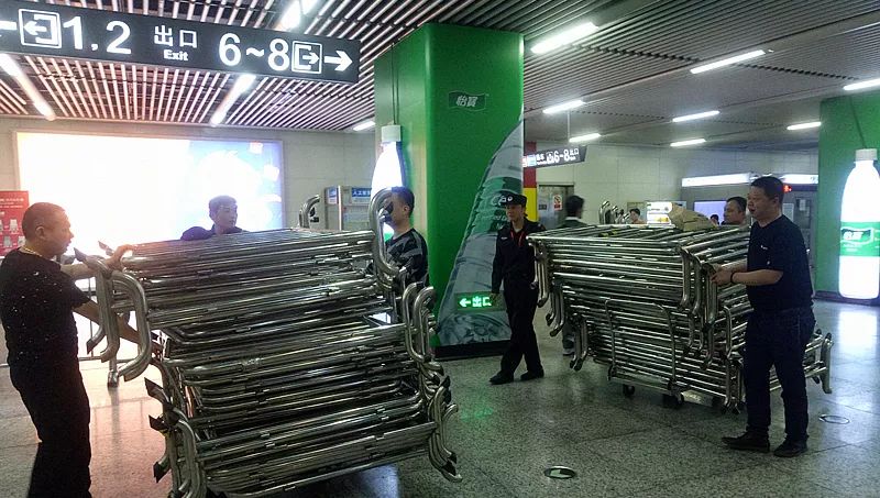 長(zhǎng)沙紅光保安服務(wù)有限公司,長(zhǎng)沙安保服務(wù),長(zhǎng)沙安全服務(wù),長(zhǎng)沙非武裝押運(yùn),勞務(wù)派遣服務(wù)