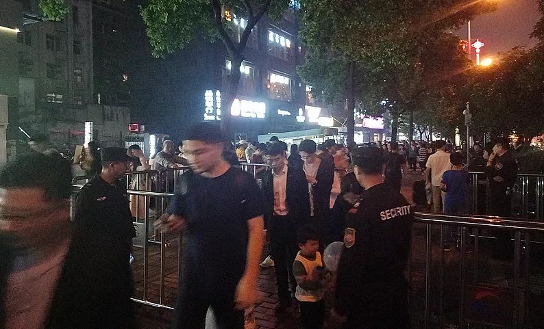 長(zhǎng)沙紅光保安服務(wù)有限公司,長(zhǎng)沙安保服務(wù),長(zhǎng)沙安全服務(wù),長(zhǎng)沙非武裝押運(yùn),勞務(wù)派遣服務(wù)