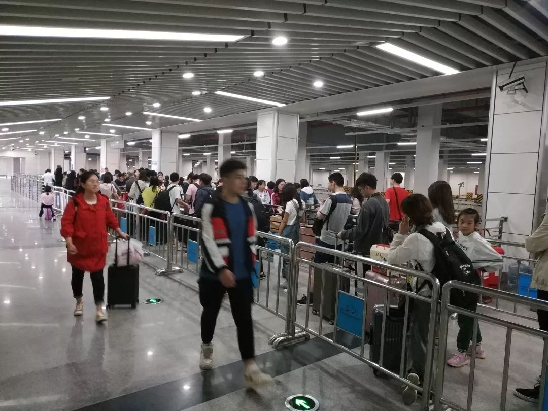 長(zhǎng)沙紅光保安服務(wù)有限公司,長(zhǎng)沙安保服務(wù),長(zhǎng)沙安全服務(wù),長(zhǎng)沙非武裝押運(yùn),勞務(wù)派遣服務(wù)