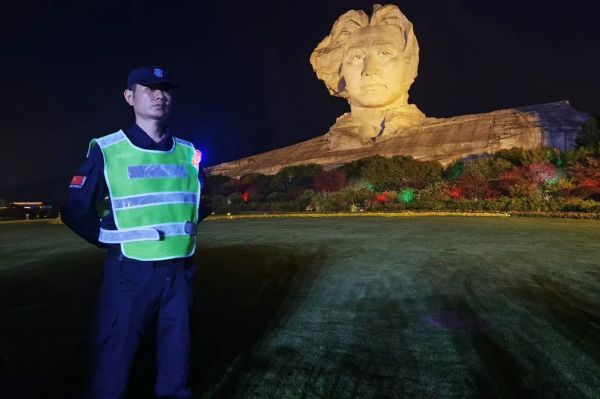 長沙紅光保安服務(wù)有限公司,長沙安保服務(wù),長沙安全服務(wù),長沙非武裝押運,勞務(wù)派遣服務(wù)