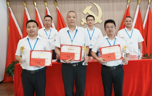 長(zhǎng)沙紅光保安服務(wù)有限公司,長(zhǎng)沙安保服務(wù),長(zhǎng)沙安全服務(wù),長(zhǎng)沙非武裝押運(yùn),勞務(wù)派遣服務(wù)