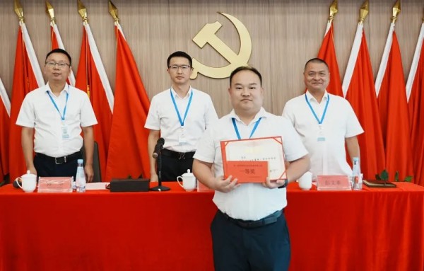 長(zhǎng)沙紅光保安服務(wù)有限公司,長(zhǎng)沙安保服務(wù),長(zhǎng)沙安全服務(wù),長(zhǎng)沙非武裝押運(yùn),勞務(wù)派遣服務(wù)