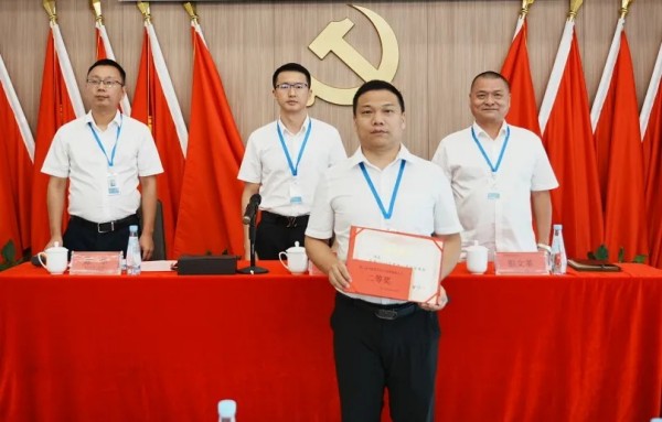 長(zhǎng)沙紅光保安服務(wù)有限公司,長(zhǎng)沙安保服務(wù),長(zhǎng)沙安全服務(wù),長(zhǎng)沙非武裝押運(yùn),勞務(wù)派遣服務(wù)