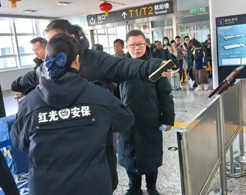 長沙紅光保安服務(wù)有限公司,長沙安保服務(wù),長沙安全服務(wù),長沙非武裝押運(yùn),勞務(wù)派遣服務(wù)