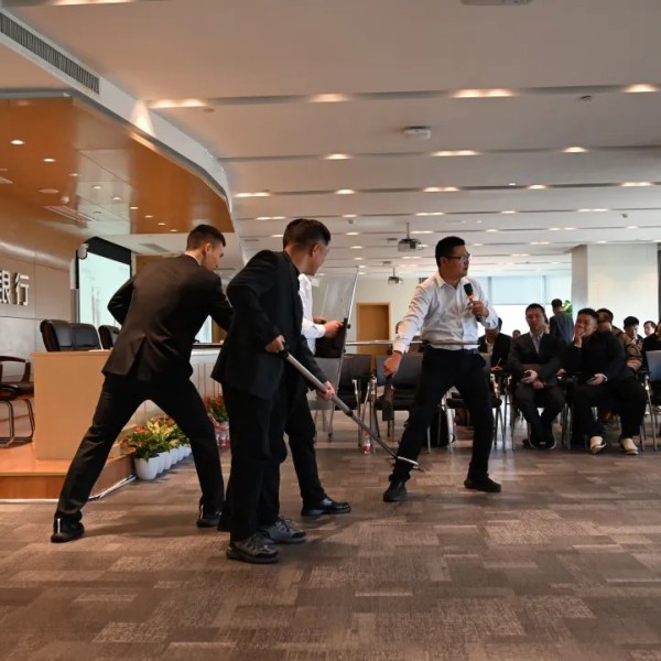 長沙紅光保安服務(wù)有限公司,長沙安保服務(wù),長沙安全服務(wù),長沙非武裝押運(yùn),勞務(wù)派遣服務(wù)