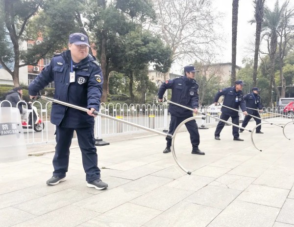 長(zhǎng)沙紅光保安服務(wù)有限公司,長(zhǎng)沙安保服務(wù),長(zhǎng)沙安全服務(wù),長(zhǎng)沙非武裝押運(yùn),勞務(wù)派遣服務(wù)