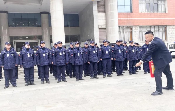 長(zhǎng)沙紅光保安服務(wù)有限公司,長(zhǎng)沙安保服務(wù),長(zhǎng)沙安全服務(wù),長(zhǎng)沙非武裝押運(yùn),勞務(wù)派遣服務(wù)